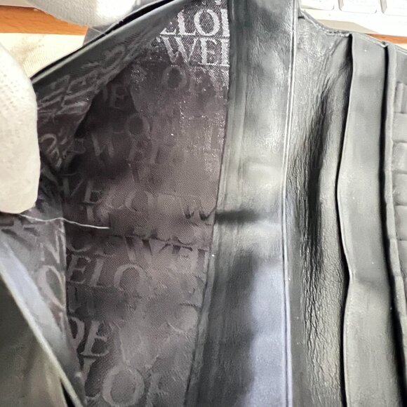 $1069 Authentic LOEWE Unisex Black Leather Long Bifold Wallet 7.4 X 3.6 X 0.4 - Picture 8 of 12
